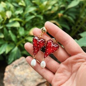 Poisoned Love Pearl Earrings